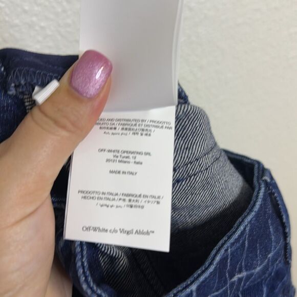 NWOT- Off-White- Globe graphic-print flared jeans- Size 29 - Picture 15 of 16